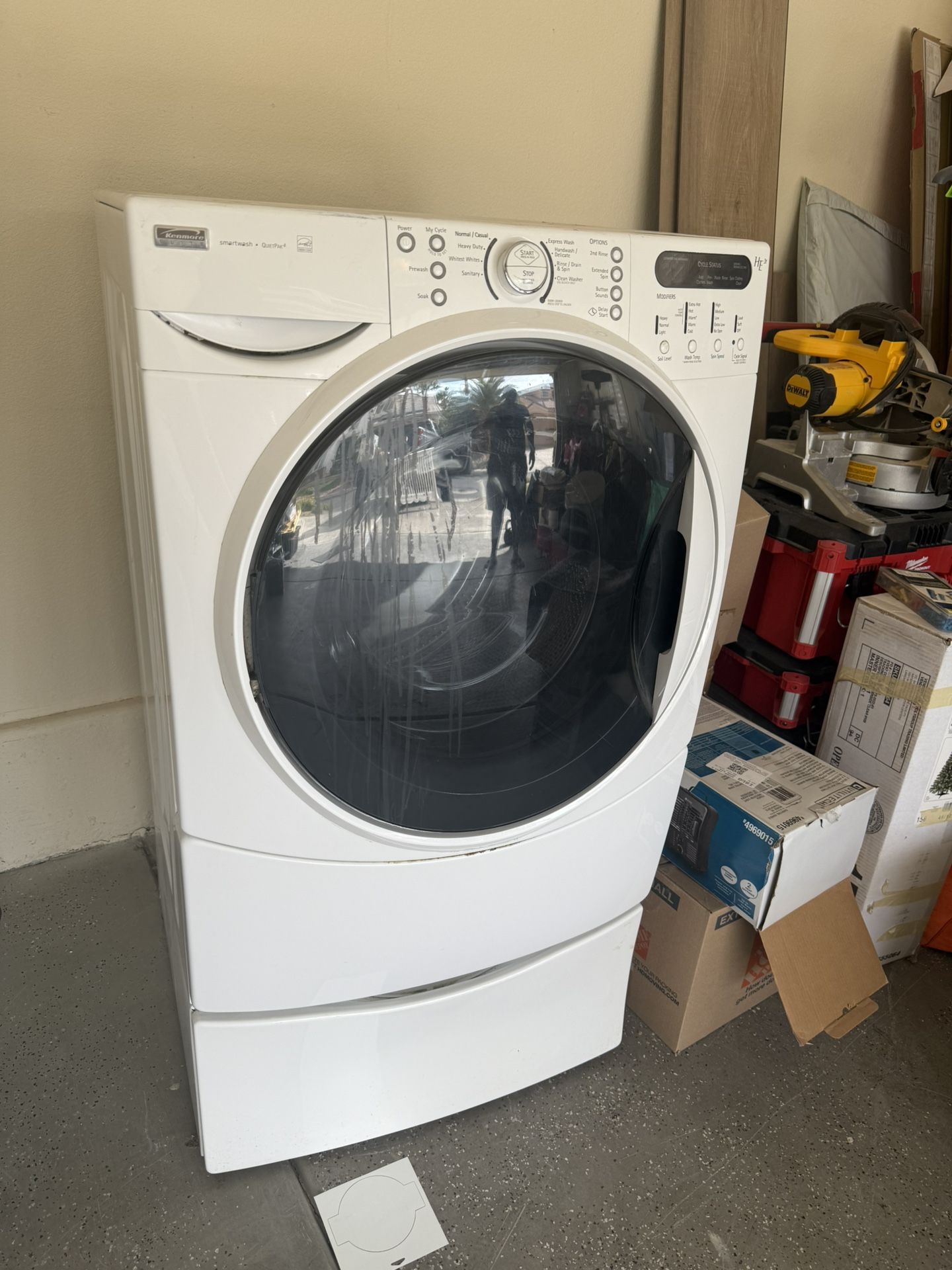 Washer And Dryer With Pedestal 
