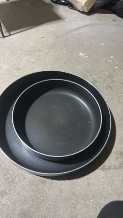 Pans and plates