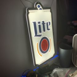 Light Up Miller Lite Beer Sign For Bar 
