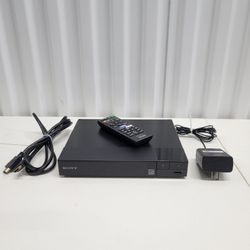 Sony Blu Ray / DVD Player BDP-S1700 With Remote HDMI Cable and Power Cord