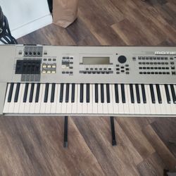 Yamaha Motif6