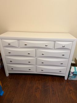 Dresser