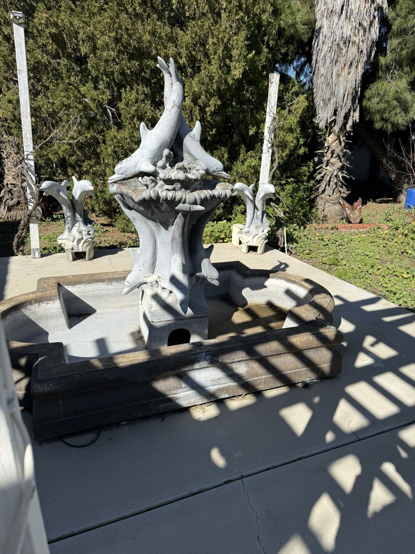 Fountain , Dolphin Design , 6 Peace $ 1250