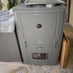 Ruud 100,000 BTU furnace + 4-ton evaporator coil