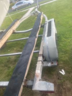 FOR SALE – Load Rite Dual Axle Boat Trailer 🚤  $2000  ✅ Load Rite Dual Axle Trailer ✅ 6,000 lb Capacity ✅ Fits Boats Up to 26’ ✅ Ready for the Water 