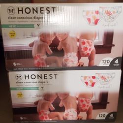 Brand NEW box - Honest Size 4 Diapers 