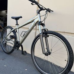Specialized Hardrock Sport Mountain Bike