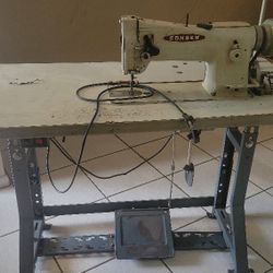Juki Industrial Sewing Machine