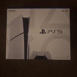PS5 Slim 
