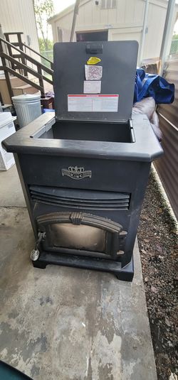 King Pellet Stove – Powerful Heat, Large Hopper, Well-Maintained