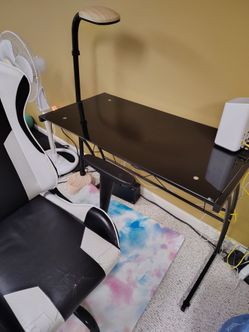 Computer desk, Chair and floor Mat