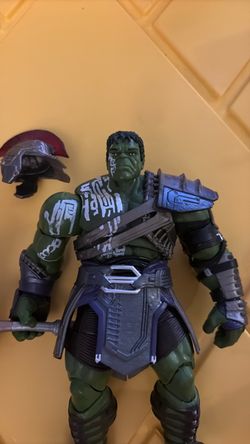 Marvel Gladiator Hulk Action Figure