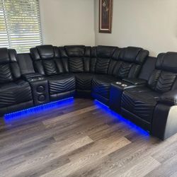 Brand New Power Reclining Sectional Sofa / Sofa Seccional Reclinable Electrico Nuevo a Estrenar....Fast 🚚