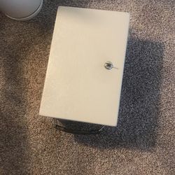 Lock Box Safe With Key 
