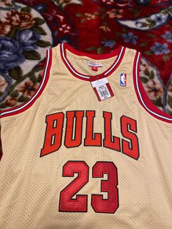 Michael Jordan Chicago Bulls Mitchell & Ness 1995/96 Hardwood Classics  Premium Gold Jersey - Gold