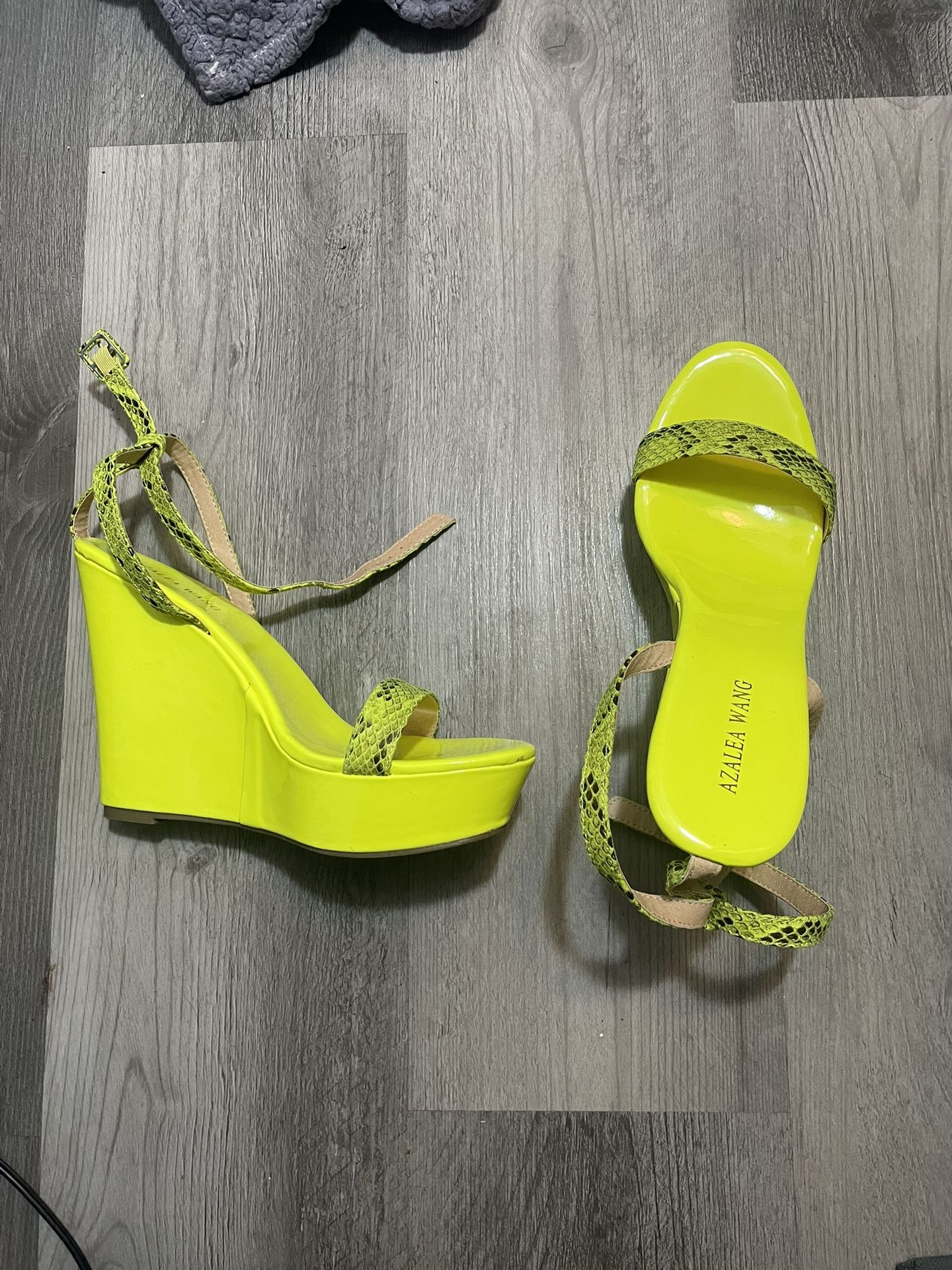 Azalea Want Neon Wedges