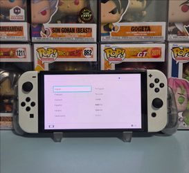 Nintendo Switch 1 OLED - Console & Grip