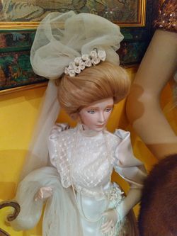 Vintage Porcelain Bride Doll for Sale in San Diego, CA - OfferUp Vintage Porcelain Bride Doll for Sale in San Diego, CA - OfferUp
