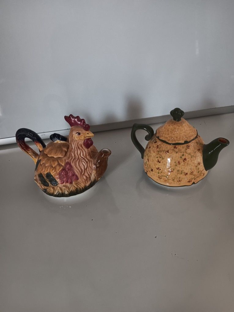 Bella Casa Vintage Teapots By Ganz
