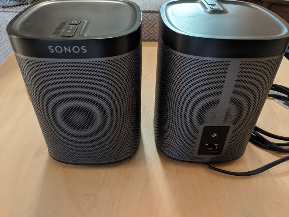 2 Sonos Play 1 Compact Wireless Smart Speakers