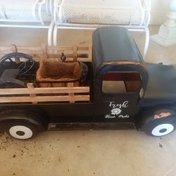 Old Style Ford Truck To Hold Pants