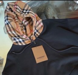 BURBERRY HOODIE FOR MEN BRAND NEW