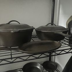 Vintage Lodge Cast Iron Set