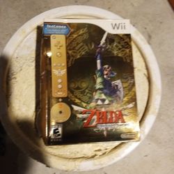 Zelda Wii With Golden Controller And Brand New DVD Not Open