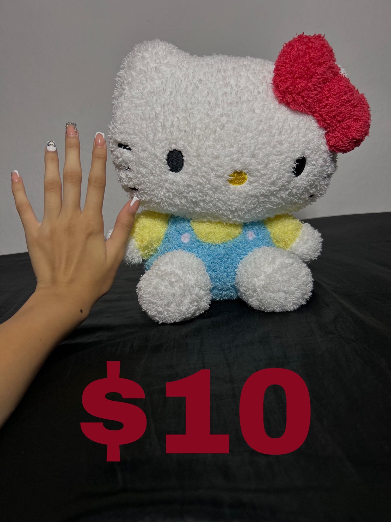 Hello Kitty, Stuffed Animal (Sanrio)