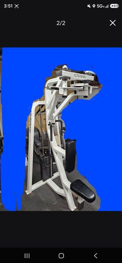 Pec deck and lat pull down with bench / squat rack