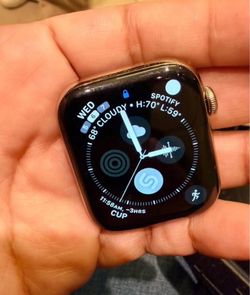 Apple Watch Series 6 (44mm, GPS + Cellular) Titanium