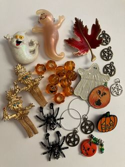 Vintage Halloween Jewelry Collectible Bundle - Cute Fun Autumn Crafting Decor
