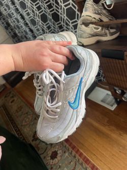 Women’s Nike Size 7