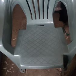 5 Plastic Chairs 