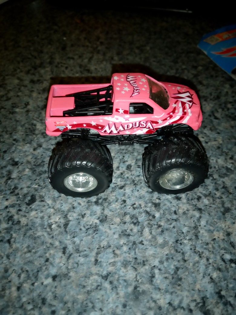MADUSA. Monster Truck
