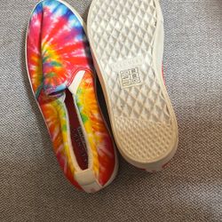 Skechers