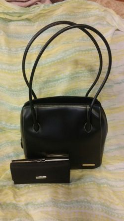 Nine and Company shoulder purse and wallet