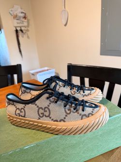 Gucci shoes