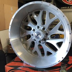 24x12 Ford rims 26s 8x170 8x180