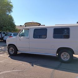 1987 Ford E-350