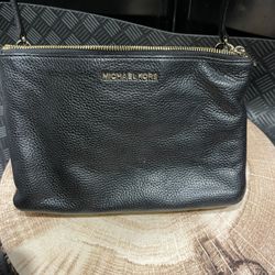 Michael Kors Crossbody Purse Good Condition 