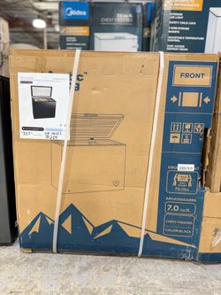 Arctics King ARC070S0ARBB 7 cu ft Chest Freezer, Black