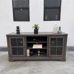 TV MEDIA CONSOLE / ENTERTAINMENT STAND / TV STANDS 
