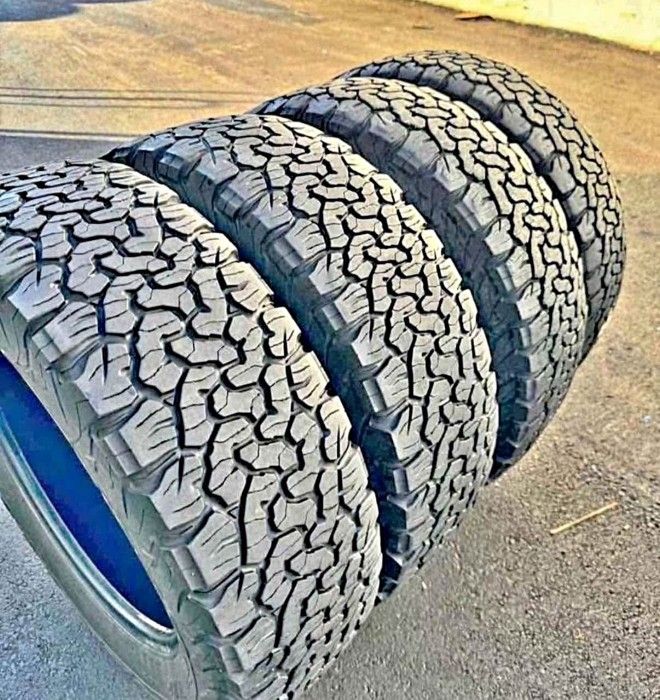 275/65/20 Bfgoodich Tires Con 80% De Vida Las 4