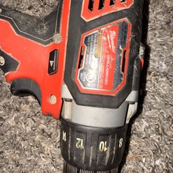 Milwaukee 2606-20 M18 18V Lithium-ion Cordless 1/2-in Compact Drill Driver