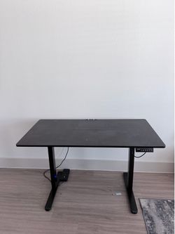 electric gaming desk and chair