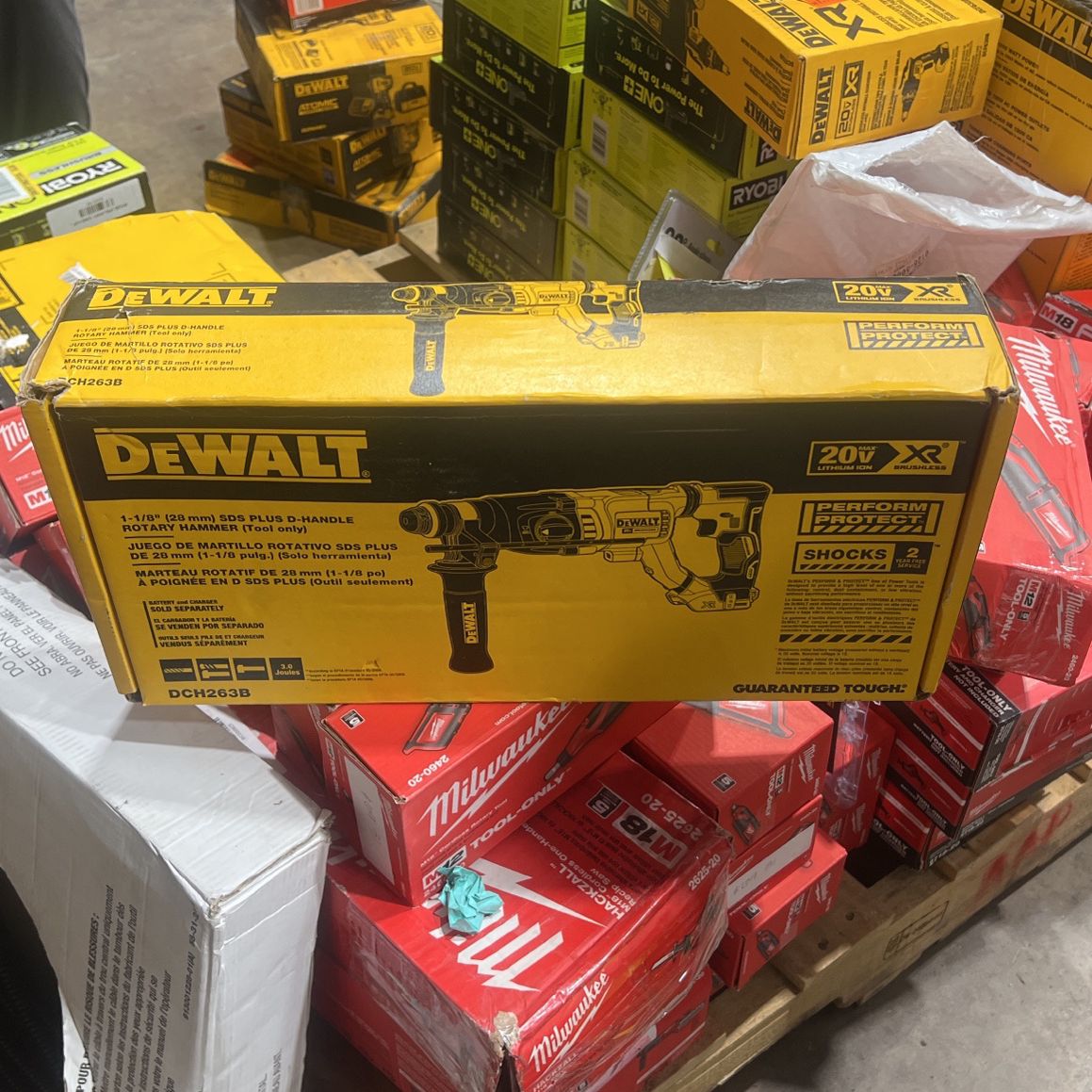 DEWALT 8.5-Amp 1-1/8-in Sds-plus Variable Speed Corded Rotary Hammer Drill