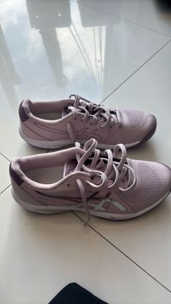 Tennis girls women shoes 7 US solution swift FF flytefoam aasics