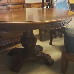 Round Dining Table + 6 Chairs