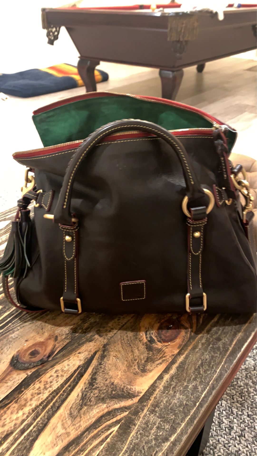 Dooney & bourke purse